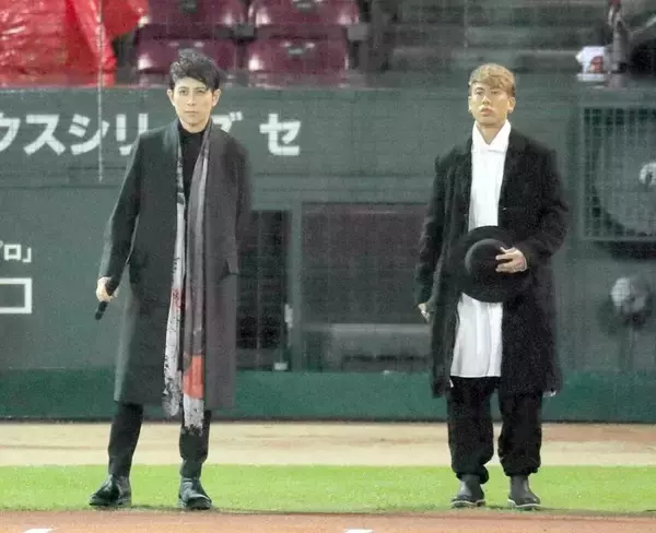 デビュー２５年の男性デュオ　生放送の姿に「衝撃」「イメージ変わった」「堂珍やった」ケミストリーに驚がく