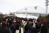 「嵐ラストツアーいよいよ開幕！　気温３度・札幌の会場周辺はファンの熱気で盛り上がる」の画像1