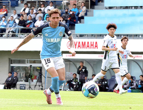 【Ｊ２磐田】今季初の４連勝　三浦文丈新監督が初陣飾る「選手は魂出して戦ってくれた」ＭＦグスタボシルバが先制弾