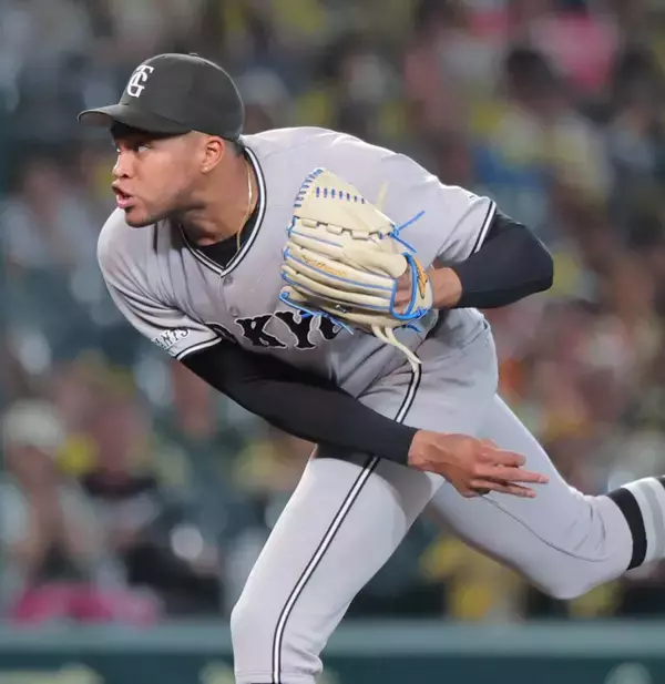 【巨人】ライデル・マルティネス５年連続３０セーブ！ＮＰＢ２人目　節目４００登板目で達成