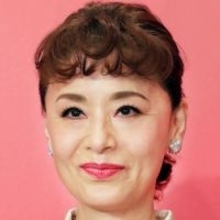 大地真央、１１歳年下夫を顔出し２ショット「けんこうがいちばん」フグで誕生日祝う