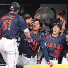 大谷翔平×鈴木誠也の“新ポーズ”は米国直輸入？　元ＷＷＥ名物レスラーのパフォーマンスであることが判明「やっぱりジョン・シナだったんだ」