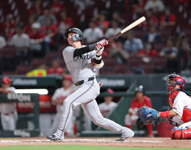 【巨人】代打で坂本勇人が２点適時二塁打！延長１１回に追加点！