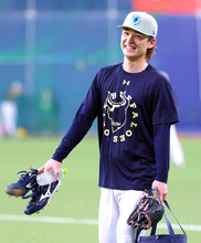【オリックス】寺西成騎、小中高の大先輩・松井新監督との“再会”へ「１軍にいられるように頑張らないと」