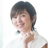 「渡辺満里奈、豪州旅行で夫・名倉潤とペアルック！「夫婦の後ろ姿にほっこり」「羨ましいです」の声」の画像1