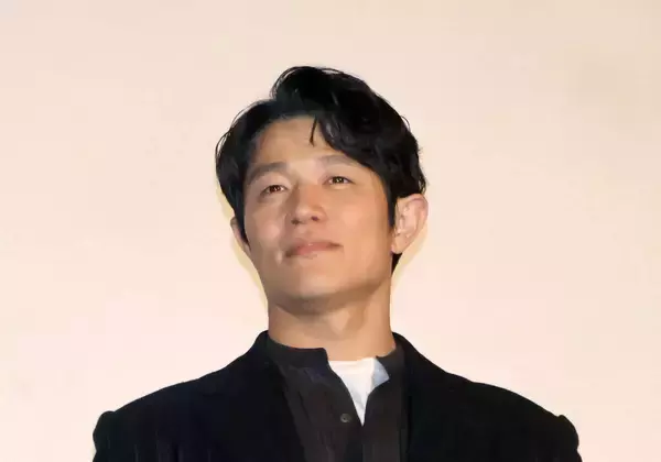 鈴木亮平、逃亡役は疲れる「１日終わったらクタクタで。撮影しているとゲッソリしてきました」