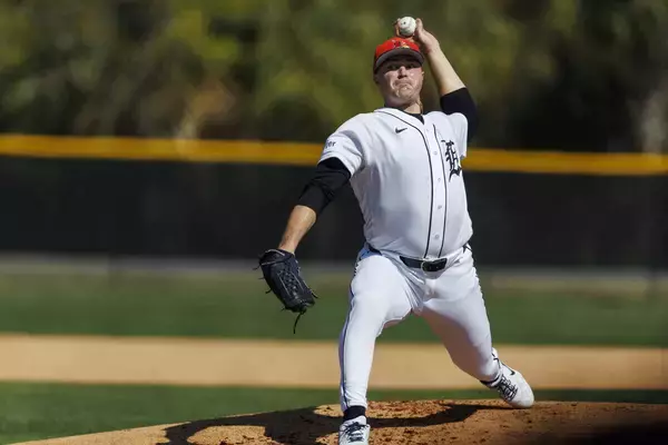 年俸調停終了　今オフはスクバル始め選手側が８勝４敗、１９９６年７勝３敗以来の「歴史的勝利」