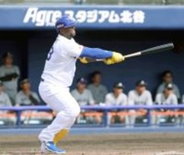 【中日】新助っ人ミゲル・サノーが待望の“来日１号”　ロッテ・カスティーヨの初球を右中間席上段へ