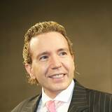 「デーブ・スペクター氏、休養発表のバナナマン・日村勇紀は「体調が悪いと前から言ってましたので、これでゆっくりした方がいい」」の画像1