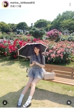 大御所歌手のめいっ子　２０歳女優がスタイル抜群「足長っ」「妖精降臨」石川満里奈が「美しい」と絶賛