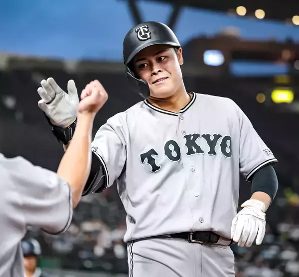 巨人・中山礼都が１軍合流決めるバックスクリーン弾　昨季まで同僚の西武・高橋礼から