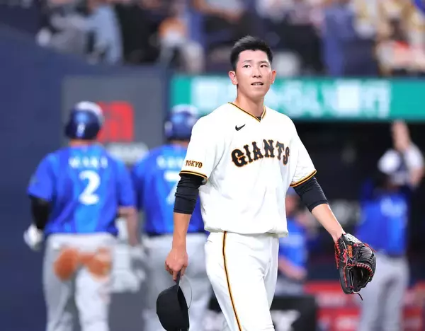 【巨人】戸郷翔征が１軍に帰ってきた！　初回いきなり自己最速タイの１５４キロも連続四球に失策絡み１失点