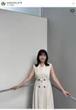 「テレ朝・田中萌アナ、秋先取りのトレンチコート風ワンピ姿！「そろそろノースリーブは終わりかな？」報告にファン嘆き」の画像1