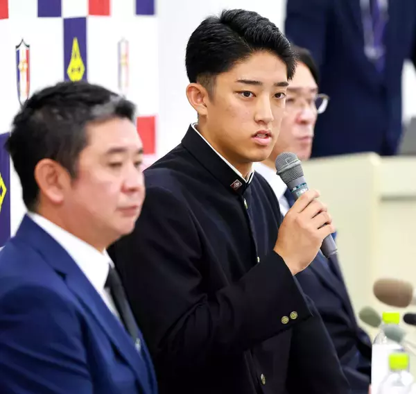【会見全文】横浜・織田翔希「すごく悩みました」「世界一になりたい」「必ず恩返しできるように」米球界挑戦を表明…一問一答