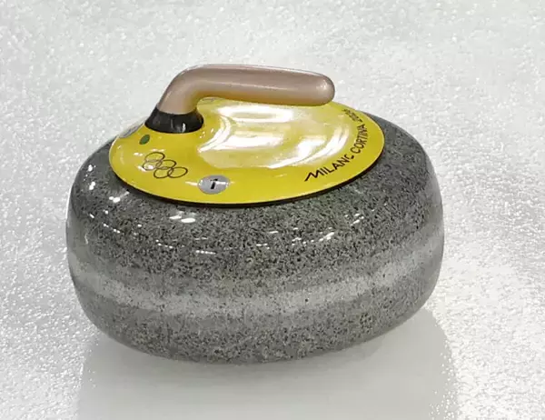 【五輪】カーリング女子　日本代表フォルティウス・リードの近江谷杏菜が第１投　スウェーデン戦で開幕１次リーグ