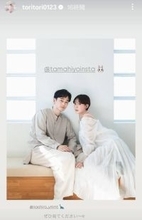 妊娠している人気女優　美男美女の夫婦ショット！ふっくらお腹も「もうぽんぽこりん」結婚２年のトリンドル玲奈