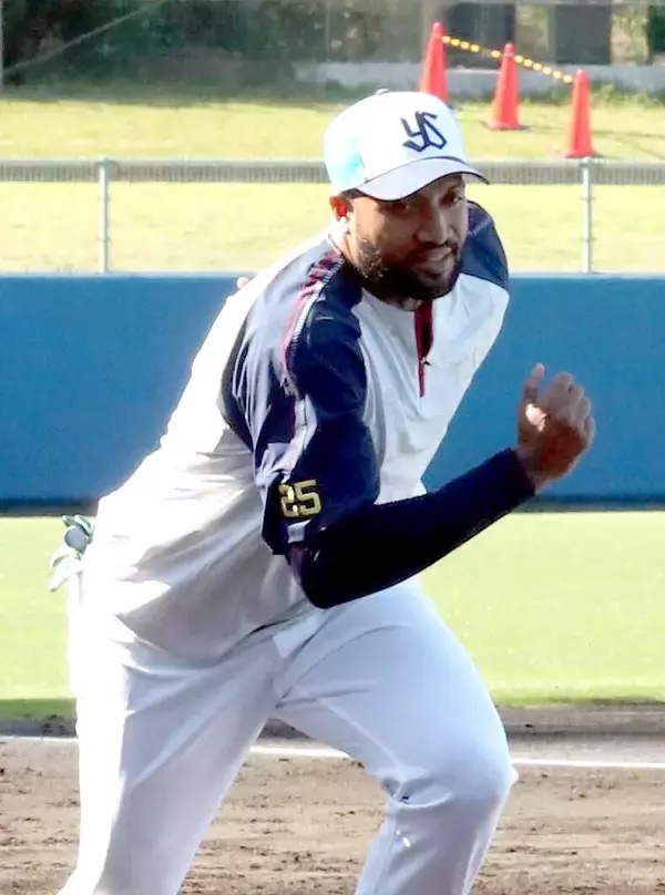 【ヤクルト】被安打２０、４失策で１２失点　池山隆寛監督「ダイヤモンドを白紙といった私の責任。しっかりと埋めていかないといけない」