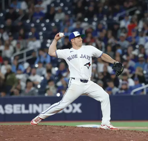 ＷＳリターンマッチはワンサイドに　９回表は捕手、９回裏は野手が登板　ドジャース打線爆発でブルージェイズ“白旗”