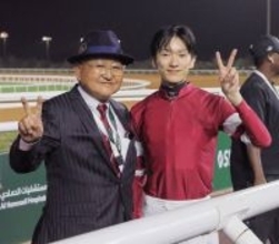 矢作調教師と坂井瑠星騎手の「師弟コンビ」がなんばグランド花月に出演　矢作調教師「ワクワクしています」