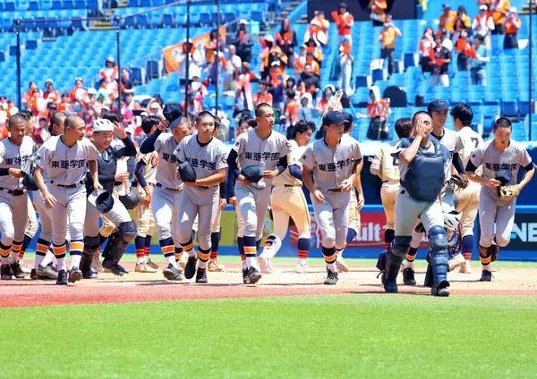 【高校野球】２３年準Ｖの東亜学園が初戦突破！試合前の「ユンケル」塩水入りプールも活用　暑さ対策実った…東東京大会
