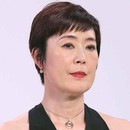 寺島しのぶ、イケメン息子のリラックスショットにフォロワーほっこり「なんか映画のポスターみたい」「可愛い」
