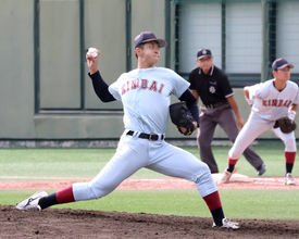 【大学野球】ドラフト上位候補の近大・宮原廉、自己最速１５６キロをマーク　２戦連続完封逃すも３０人スカウトの前で快投