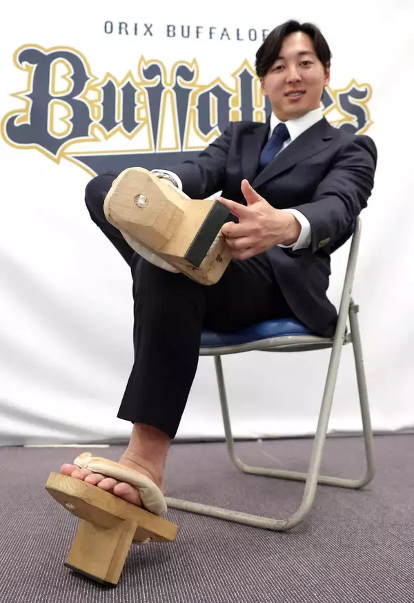 【オリックス】渡辺一生が「一本歯げた」持参で入寮「宇田川さんに負けないよう」好きな言葉は不動心を表す木鶏