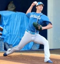 【日本ハム】達孝太がブルペンで３７球　恩師・中村良二監督の視線に「試合より緊張感ある」