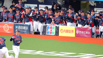 侍新パフォ定着へ　北山亘基の念押し効いた？「絶対やってください！」→鈴木誠也がアーチでお披露目　近藤＆森下適時打でもナインがポーズ