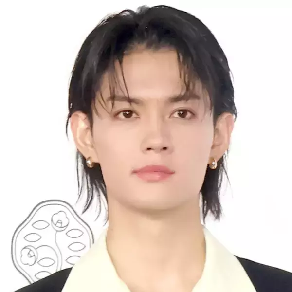 Ｍ！ＬＫ・佐野勇斗、メガネ姿のオフショットが彼氏感満載！「全部がどタイプ」「きゅんきゅん」「３度見するわ」