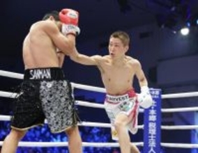 【ボクシング】小国以載が金星！　Ｓバンタム級世界戦線に再浮上…ボディブローさく裂、前２団体王者のタパレスに判定勝ち