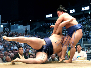 【大相撲】藤ノ川が３個目の金星「うれしい。座布団も飛んでいた」　獲得した５３本の懸賞で付け人に「焼き肉へ行こう」