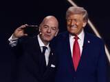 「トランプ米大統領、Ｗ杯決勝戦観戦を正式発表　ＦＩＦＡのインファンティノ会長とともに優勝チームにトロフィー授与へ」の画像1