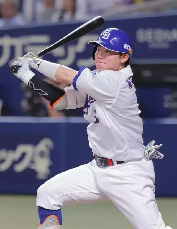 【中日】９回逆転で今季４度目のサヨナラ勝利　ボスラーの同点ソロから“サヨナラ男”村松が決めた！「まわってこいと思っていた」井上監督「大きな勝利。なんとかしてくれると思った」