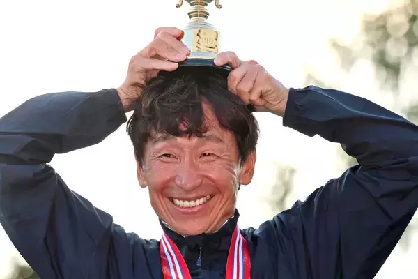 「ユタカ、やめらんないね」ＷＡＳＪ優勝の横山典弘騎手にファン痺れる「達人やな」「なんだこのおじさん達は」