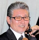 「布川敏和、イケメン息子と幼少期の親子ショット「フッくん若っ！」「優しい素敵な写真」長男の３４歳誕生日を祝福」の画像1