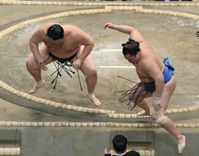 横綱、大関陣は２日連続で安泰　大の里は快勝　綱取りの霧島、大関昇進目指す熱海富士はともに危なげなく勝利
