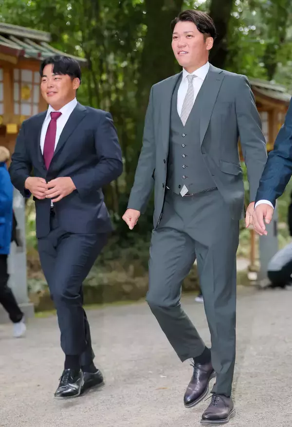 【巨人】プロ２０年目の坂本勇人「今年はさらに『やらなきゃいけないな』という気持ち」宮崎神宮参拝