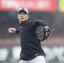 【巨人】闘志メラッ　降雨のマツダで則本昂大がアップ完了　移籍後初勝利へ広島戦に先発予定