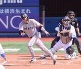 「【巨人】坂本勇人が３回に内野安打でＮＰＢ１０傑入りの通算２４５２安打　長嶋茂雄まではあと１９本」の画像1