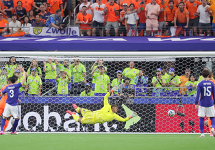 【Ｗ杯】ＧＫ鈴木彩艶、史上２人目のＷ杯無失点デビューならず　後半６分に失点