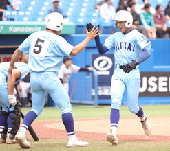 【高校野球】日体大荏原・小林壱真が公式戦初完投＆初本塁打の大暴れ「喜びを両親に伝えたい」バッテリーのアベックアーチで初戦突破　