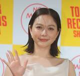 「目のやり場に困る…！村重杏奈、大胆あらわな姿に視線集中「わぉ！」「超絶最高に可愛い」」の画像1