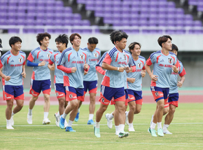 ウルグアイ戦勝利から一夜明け　森保ジャパンが広島で練習開始　ＦＷ塩貝健人ら姿みせる　午前中にチャーター機で宮城→広島へ