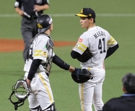 【日本シリーズ】ソフトバンク・前田悠伍が４回２／３を２失点で降板…小久保裕紀監督が積極采配　あと１人で福岡移転後の球団史上最年少シリーズ白星ならず