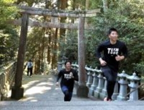 「今、こんな球を投げられないな」巨人・戸郷復活のヒントは先輩絶賛「お金を取れるキャッチボール」にあり