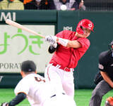 「【広島】ドラフト１位・平川蓮、開幕戦以来のタイムリー！　新井監督「楽に振ってほしい」３戦ぶりスタメン復帰で初７番　２度目マルチ安打で笑みはじける」の画像1