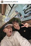 「「安田成美記念でおめでとうー！！」木梨憲武、レジェンド騎手＆妻との２ショに「Ｗ安田」「どちらも最高のツーショ！」と反響」の画像1