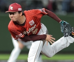 【楽天】 田中千晴が移籍後初勝利「同点の場面で使ってもらえたというのが、ありがたい」７回から１イニング無失点…２３年以来３年ぶりの白星