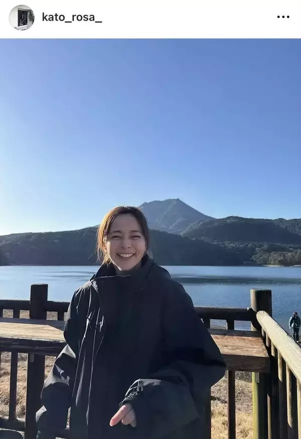 松井大輔氏と電撃離婚公表の加藤ローサ「お正月は実家でゆっくり」鹿児島でのショットに「桜島が壮大」「いつも可愛くて…」「爽やかな笑顔」